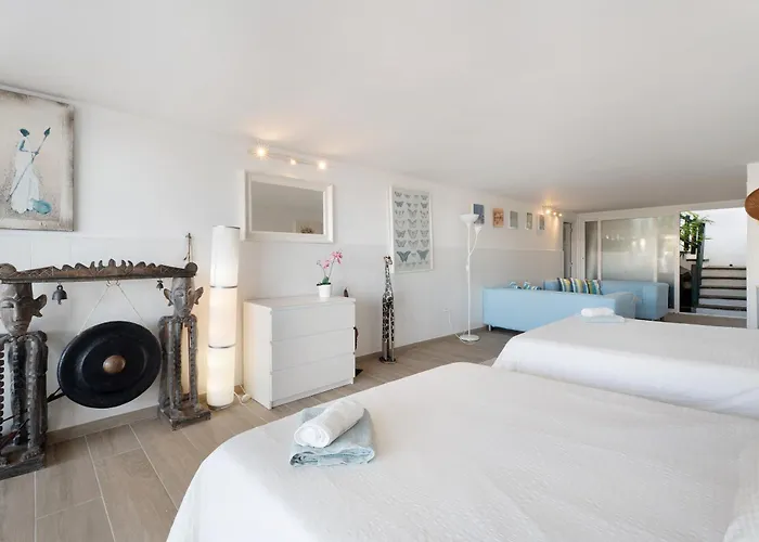 Bahia De Michel * Santa Úrsula