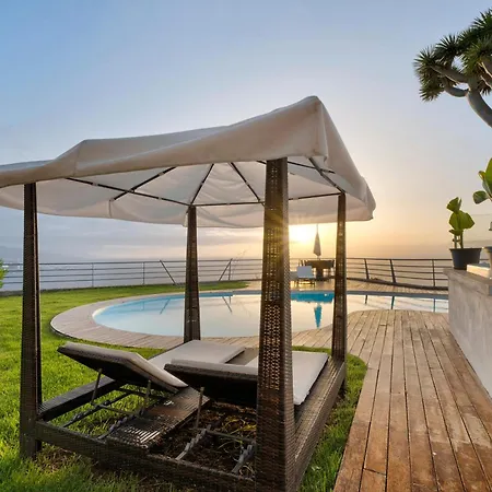 Bahía De Michel * Santa Úrsula