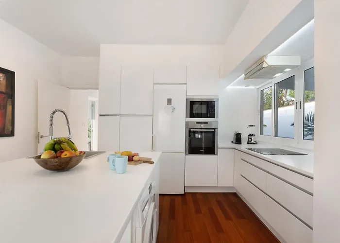 Bahia De Michel * Santa Úrsula